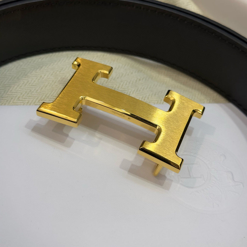 Hermès | Reversible Leather H Belt